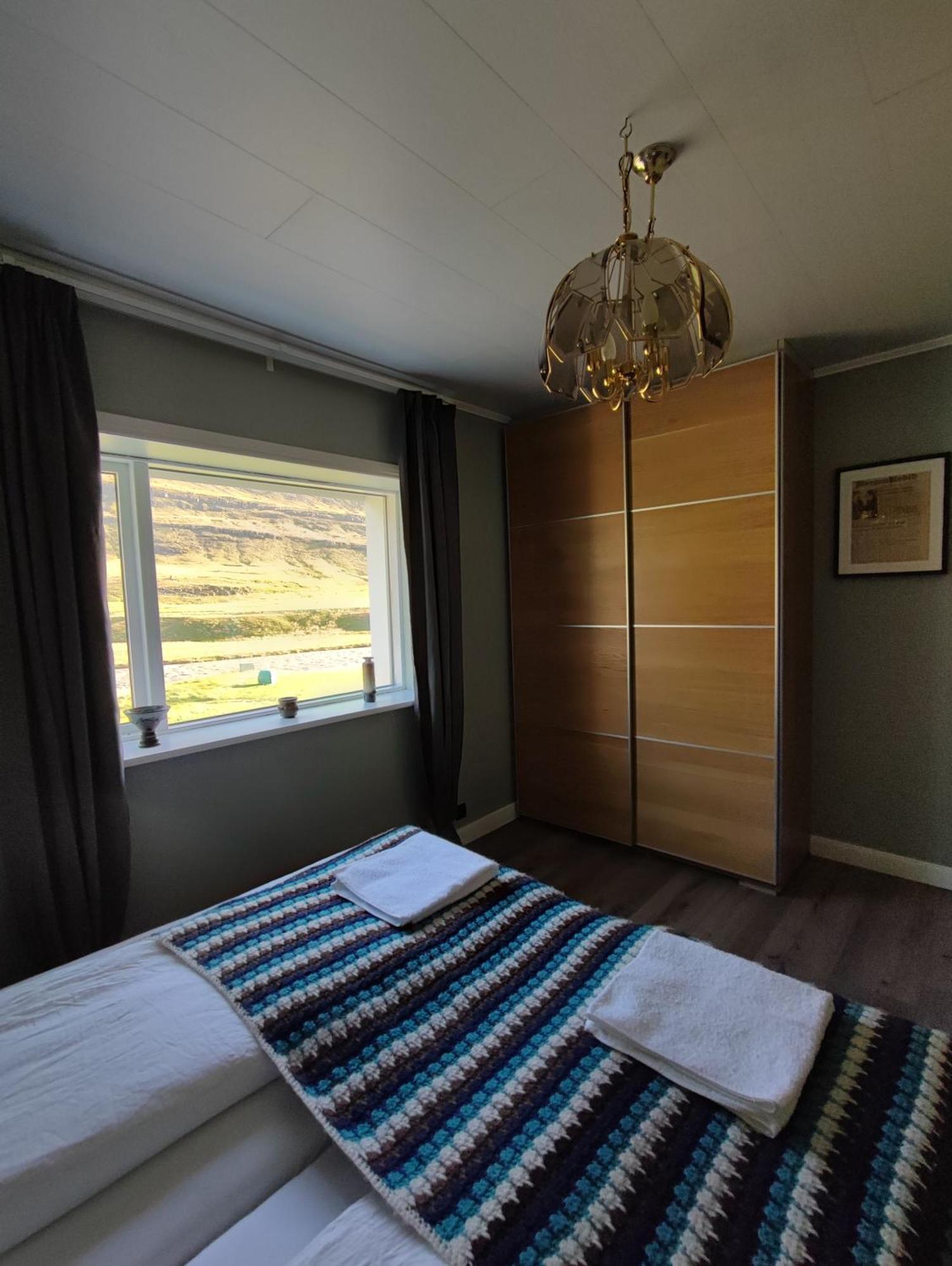 Holl Apartment Obyggthasetur Bagian luar foto